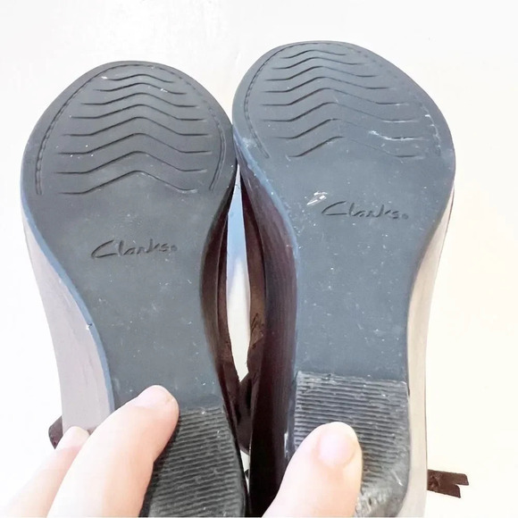 Clarks Clarkdale Brown Suede Wedge Boots Women’s Size 7.5 Fall Vibes Autumn Boot - Picture 3 of 12